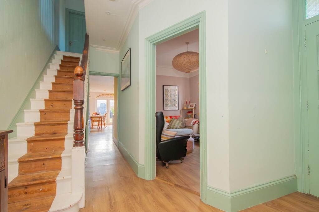 House in Folkestone, Morehall - View 4
