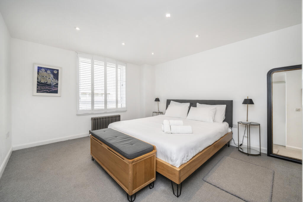 Apartment in London - More