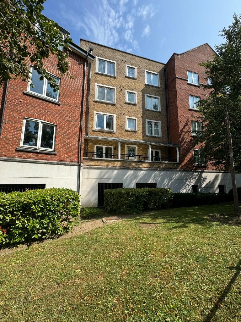 Main image of property: Iliffe Close, Reading, Berkshire, RG1