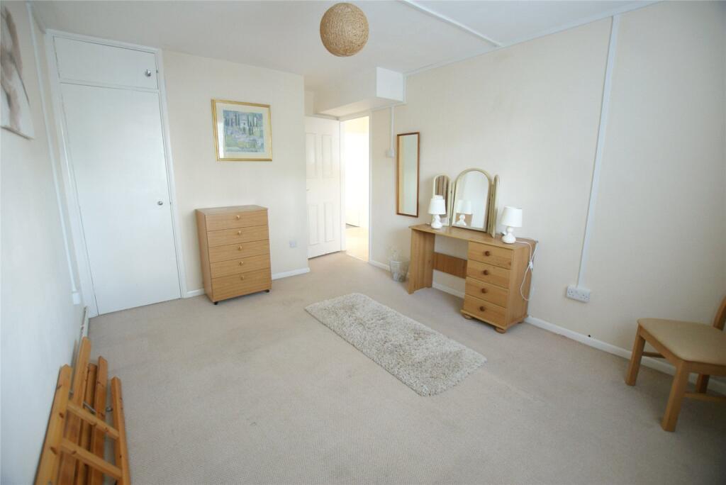 Apartment in Havant, Emsworth - View 5