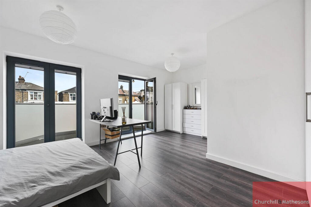 Apartment in London, Harlesden - More