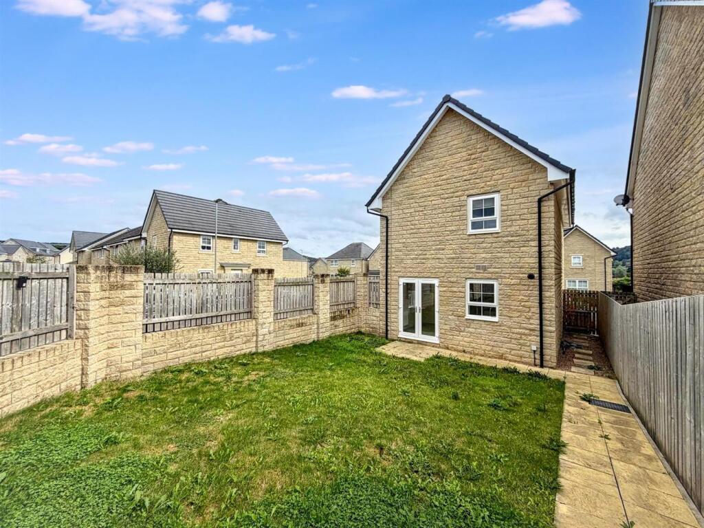 House in Bradford - View 2