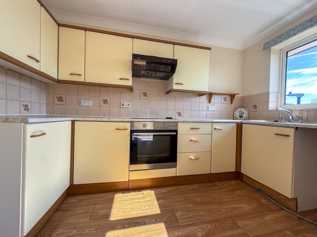 Summerlands, Backwell, BS48 photo 4