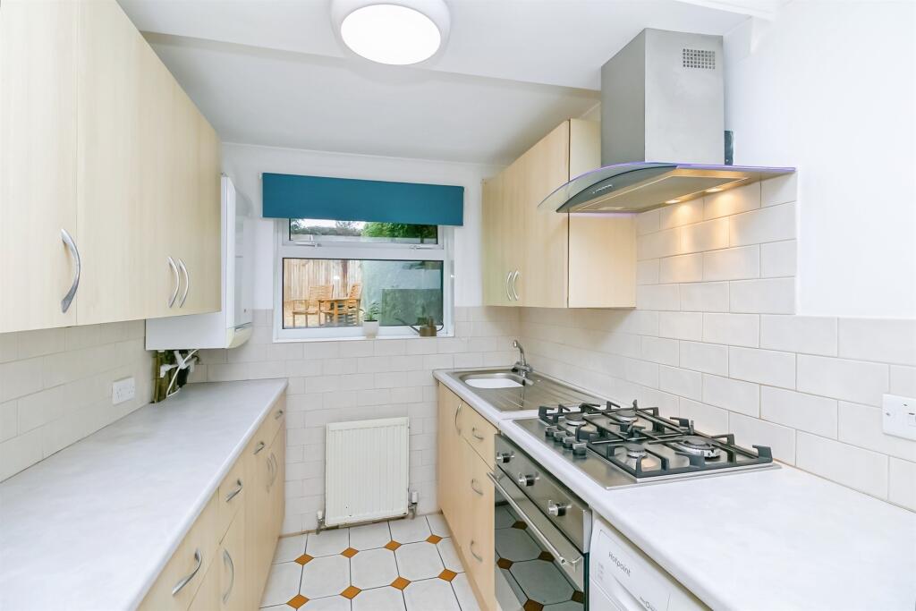 Apartment in Peterston-super-Ely - View 5