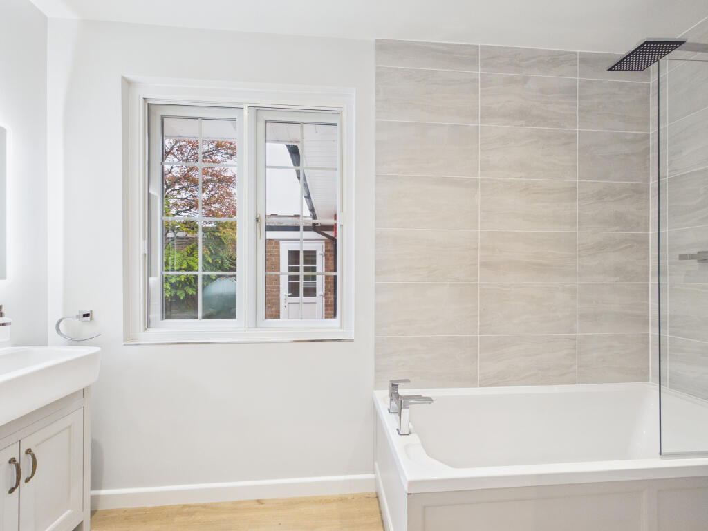 House in Hemel Hempstead - View 3