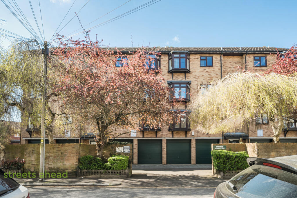 Main image of property: St. Aubyns Road, London, SE19