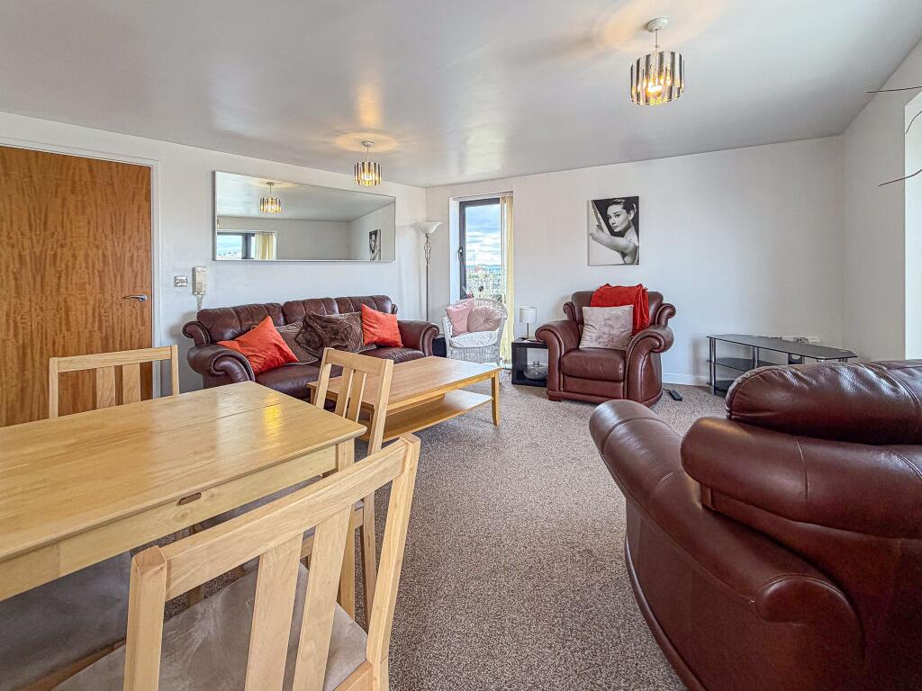 Apartment in Gateshead, North East - View 3