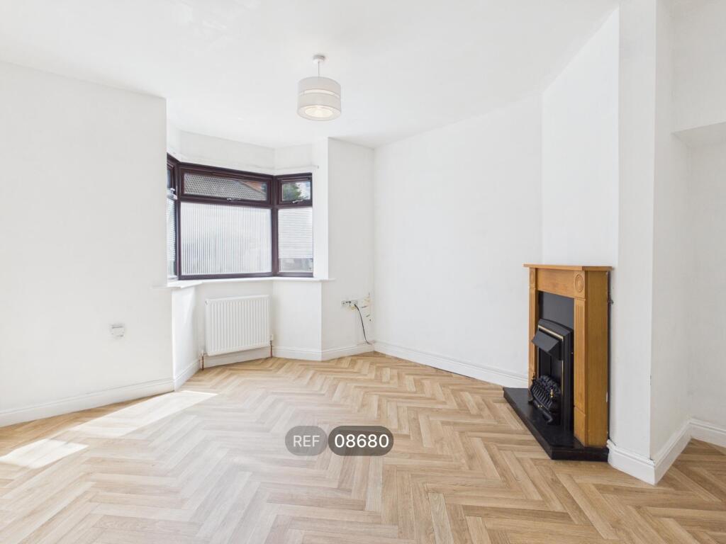 House in Hull, Kingston upon Hull - View 2