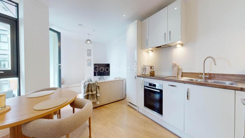 Main image of property: Grapnel Apartments, 31 Furness Quay, Salford Quays