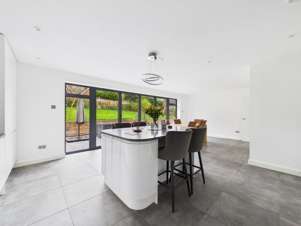 House in Marlow Bottom, Buckinghamshire - View 4
