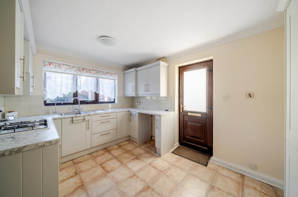 Meadowlake Close, Lincoln, Lincolnshire, LN6 photo 4