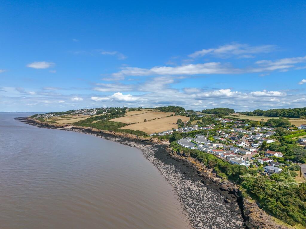 Skylark Avenue, Walton Bay, Clevedon, Somerset, BS21 photo 3