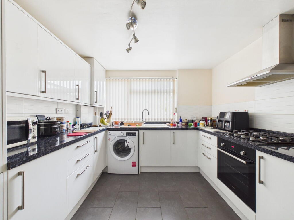 Chalfont Way, Worthing, BN13 photo 4