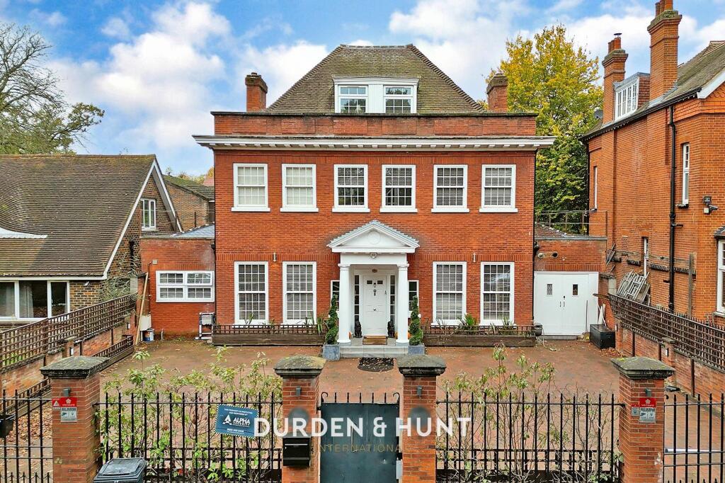 4-bed detached on The Drive, London, E18, £2,250,000