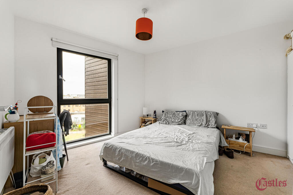 Apartment in London - More