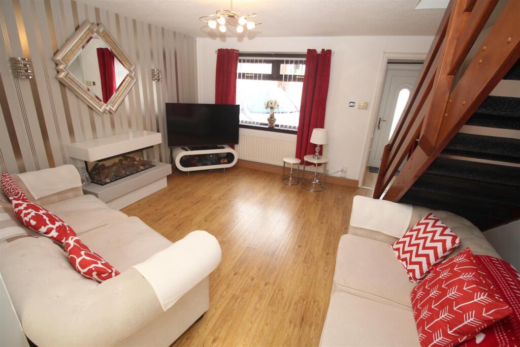 House in Paisley, Inverclyde - View 4