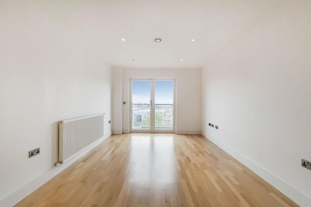 Apartment in Harrow - View 4