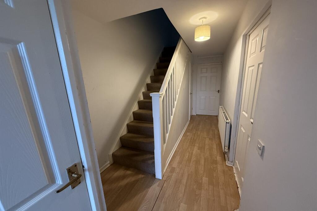 Saltash Close, Brookvale, WA7  6AG photo 3