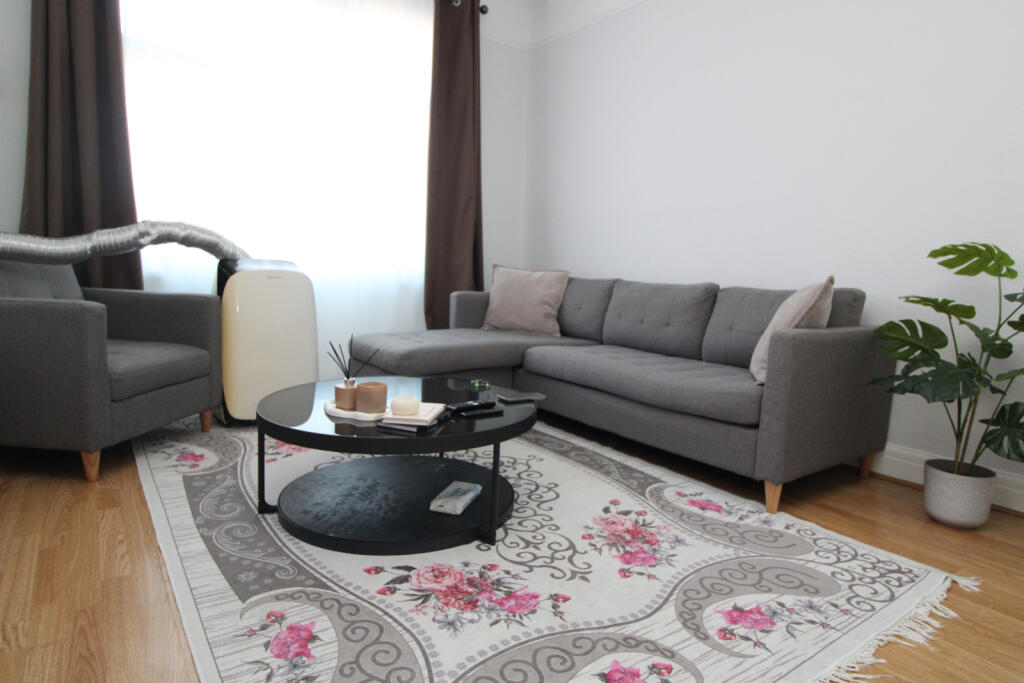 Main image of property: Ealing, London, W5