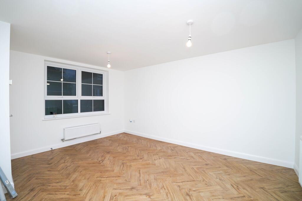 Additional image 4 of Swallow Drive, Hampton-In-Arden, B92