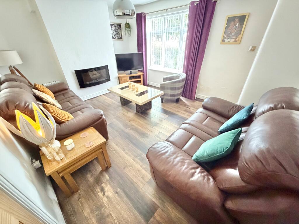 Spring Gardens, Little Sutton, Ellesmere Port, Cheshire West And Chester photo 4
