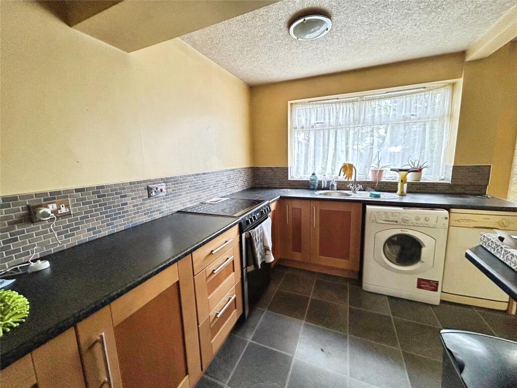 Upper Eastern Green Lane, Eastern Green, Coventry, CV5 – pohled 5