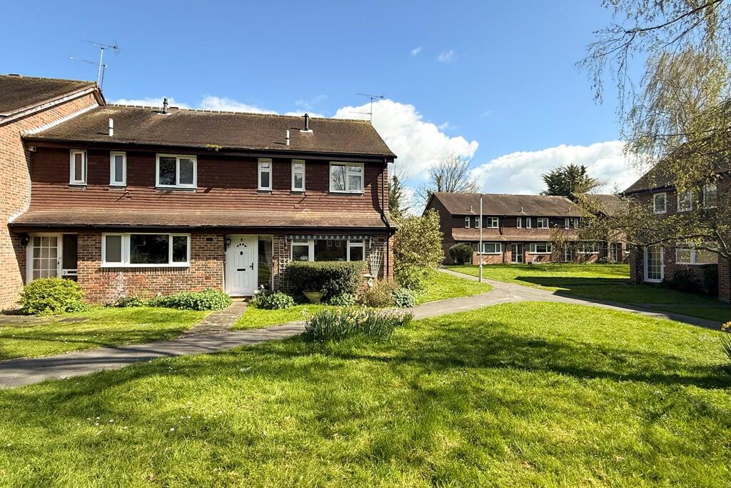 Main image of property: 8 The Birches, Goring on Thames