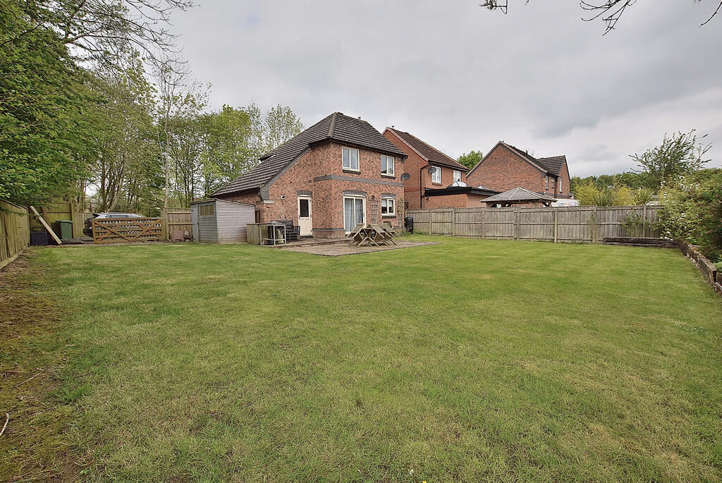 Oak Tree Avenue, Scotton photo 2