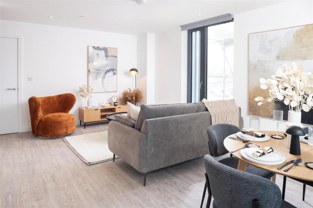Main image of property: Downtown Victoria North, M4
