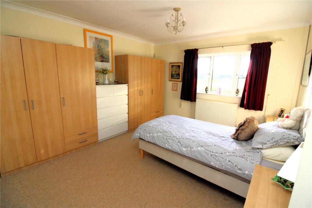 Northwood Square, Fareham, Hampshire, PO16 - View 5