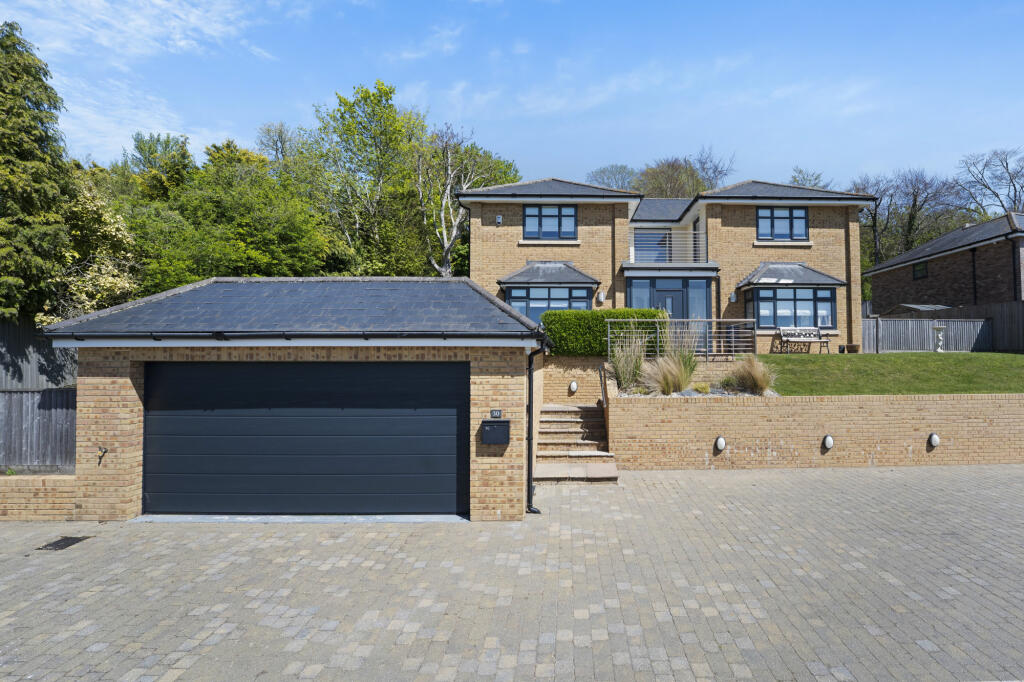 Park Road, Temple Ewell, Dover, Kent, CT16 photo 3