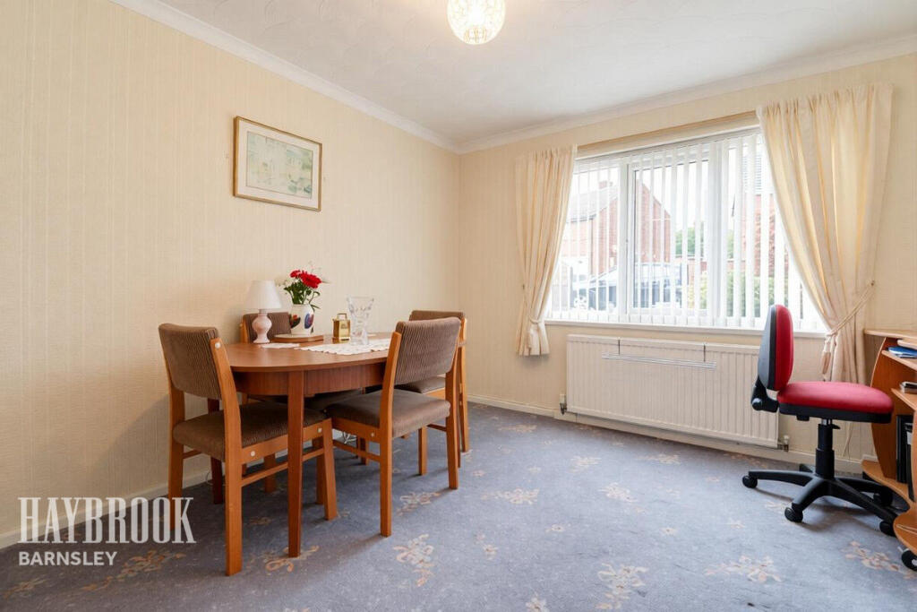 House in Rotherham, Brampton Bierlow - View 5