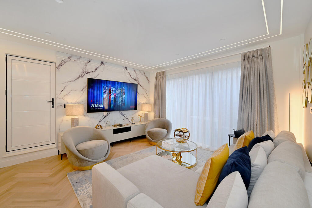 House in London - View 5