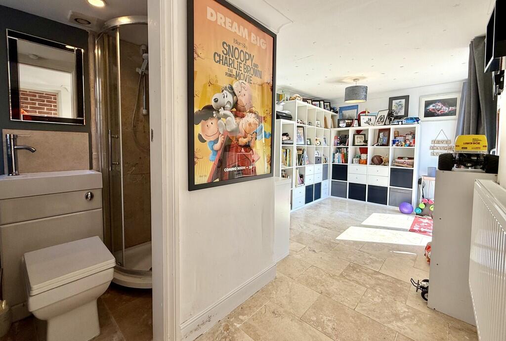 House in Gosport, Hampshire - View 4
