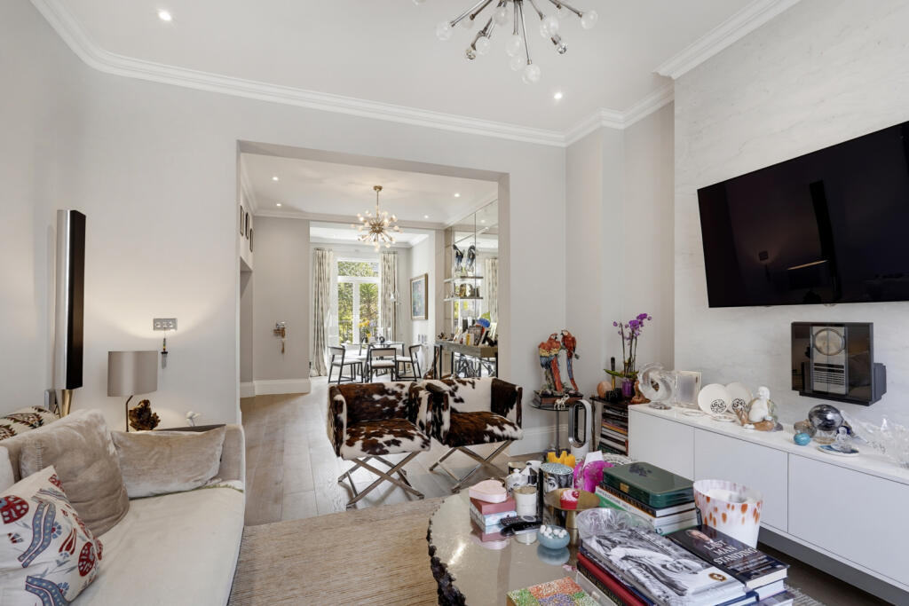 Main image of property: Oakley Street, London, SW3