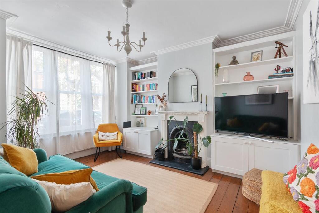 Main image of property: Oxford Avenue, Wimbledon Chase