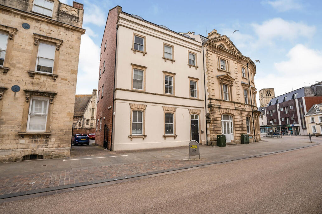 Main image of property: Commercial Road, Gloucester