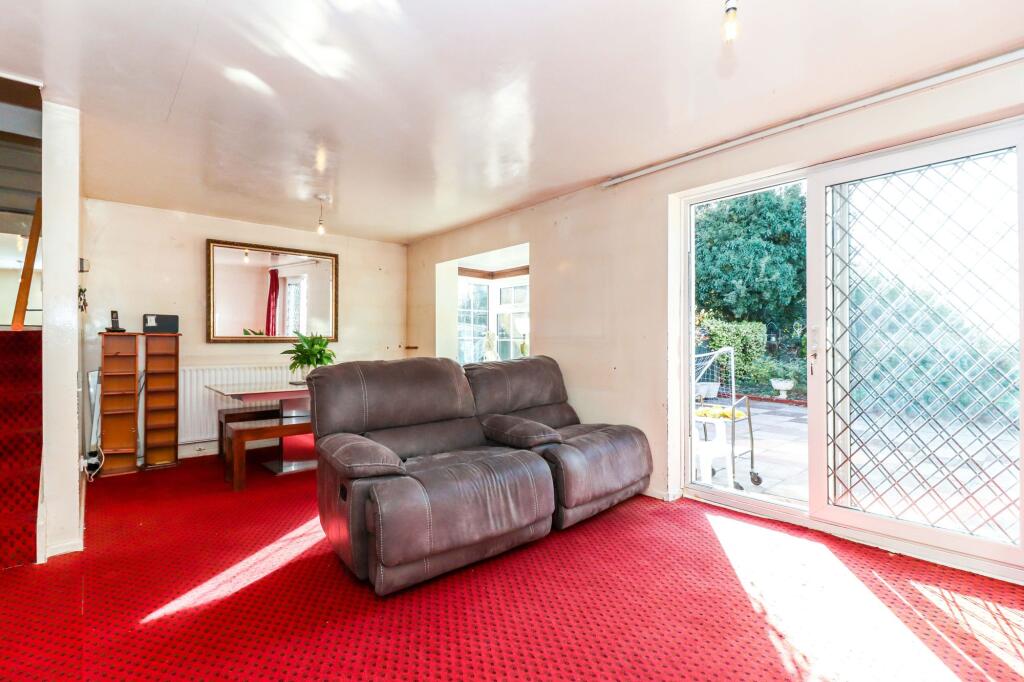 House in Three Rivers, Abbots Langley - View 3