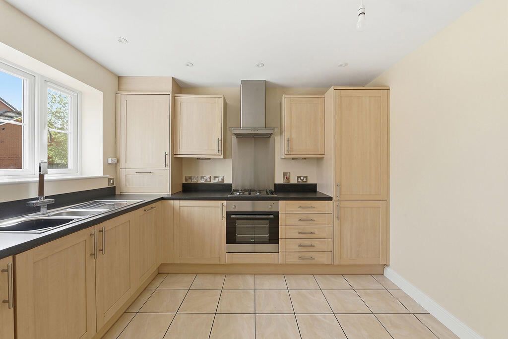 House in Nantwich, Cheshire East - More