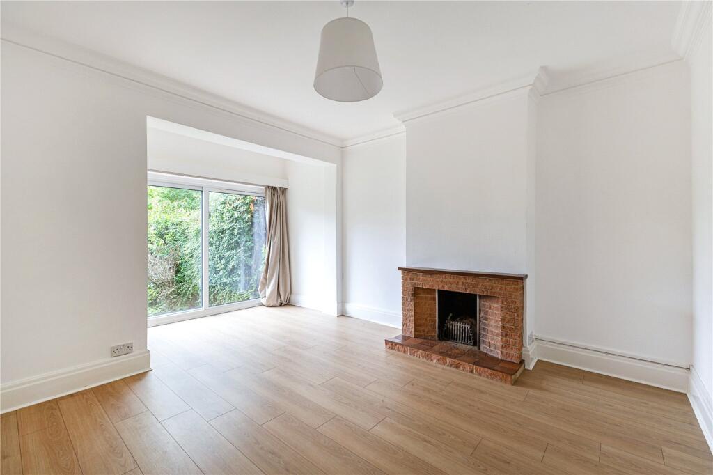 Steels Lane, Oxshott, Leatherhead, Surrey, KT22 - View 4