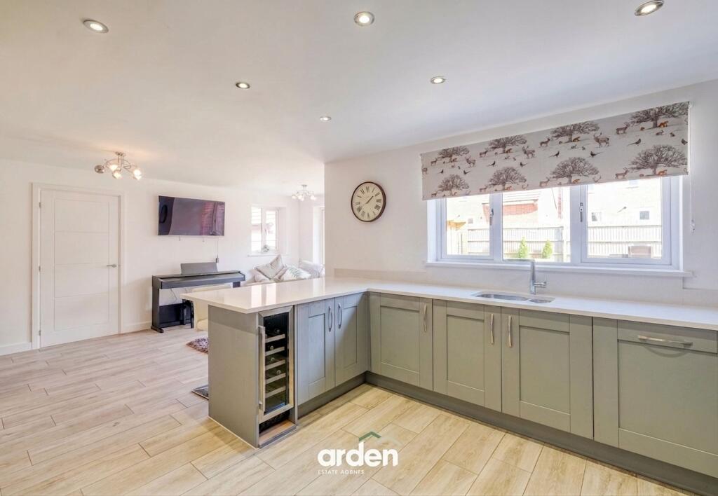 Pastures Drive, Tidbury Green, B90 - View 6