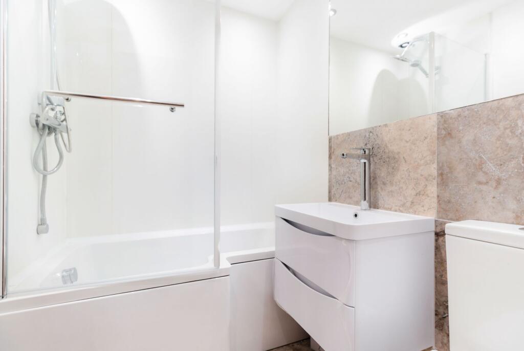 Apartment in Brighton - View 5