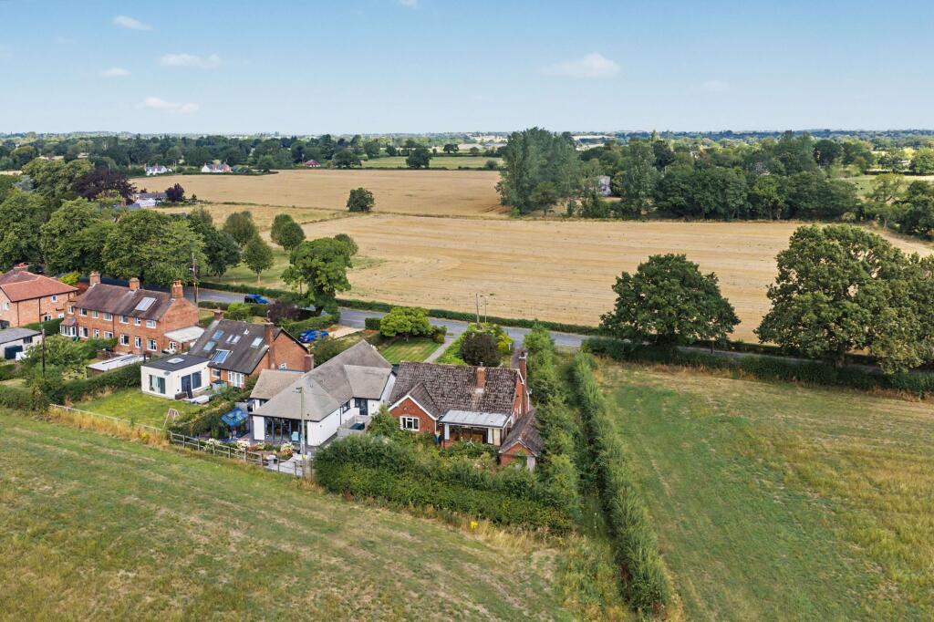 House in Crewe - View 2