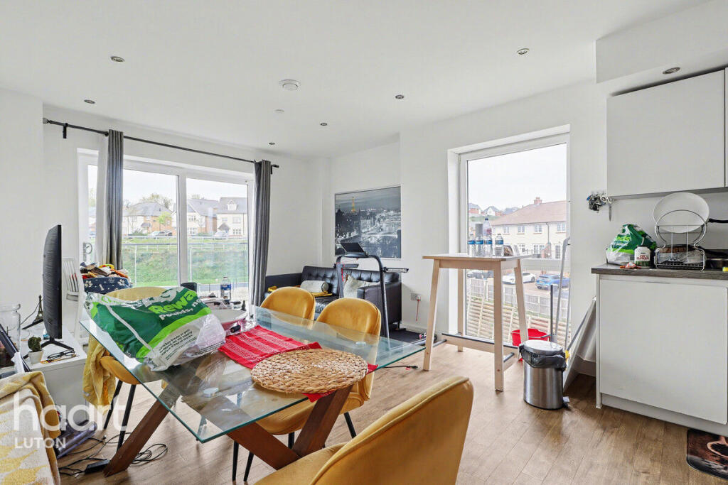 Apartment in Luton - View 2