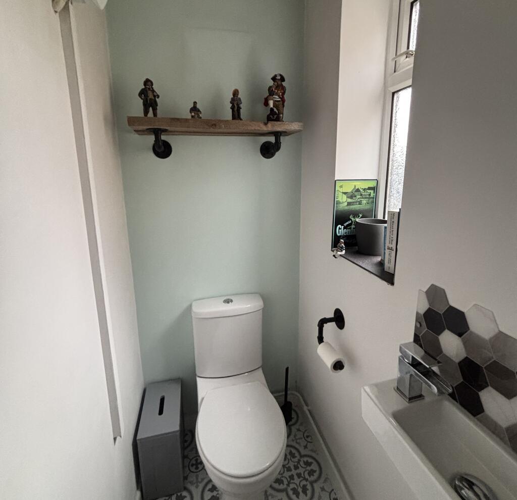 Additional image 4 of Compton Road, YEOVIL