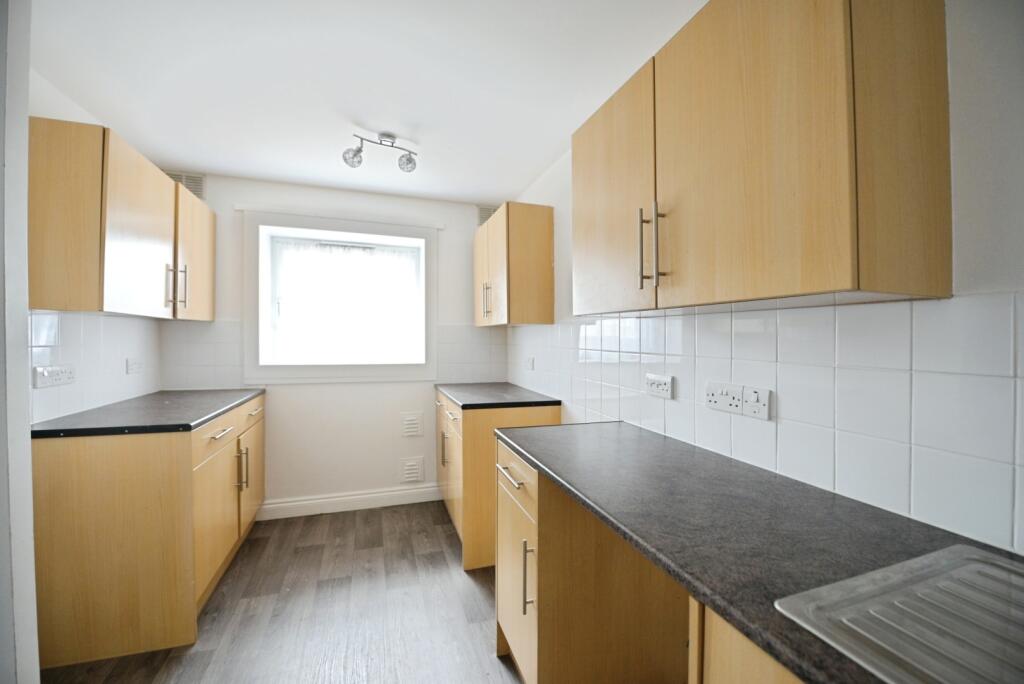 Apartment in Thurrock, Essex - View 5