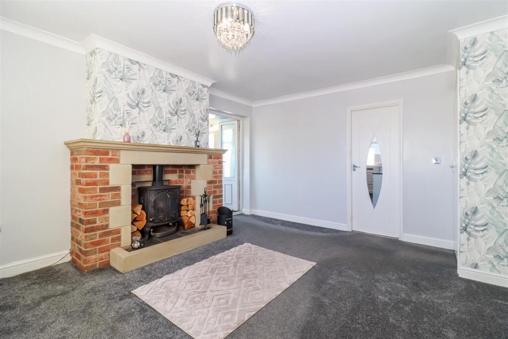 House in Wakefield - View 4