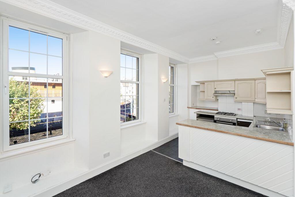 Apartment in Edinburgh - View 2