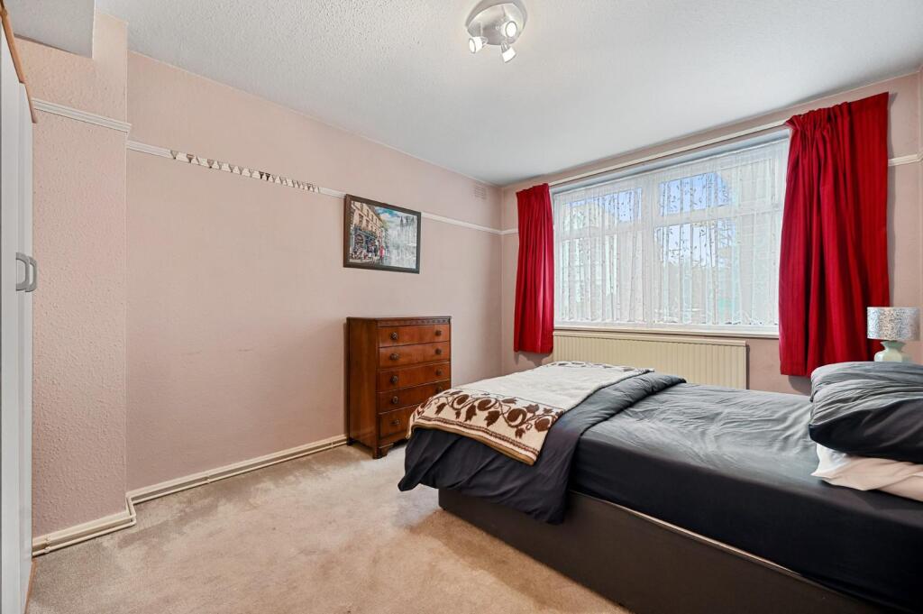 Apartment in London - View 5