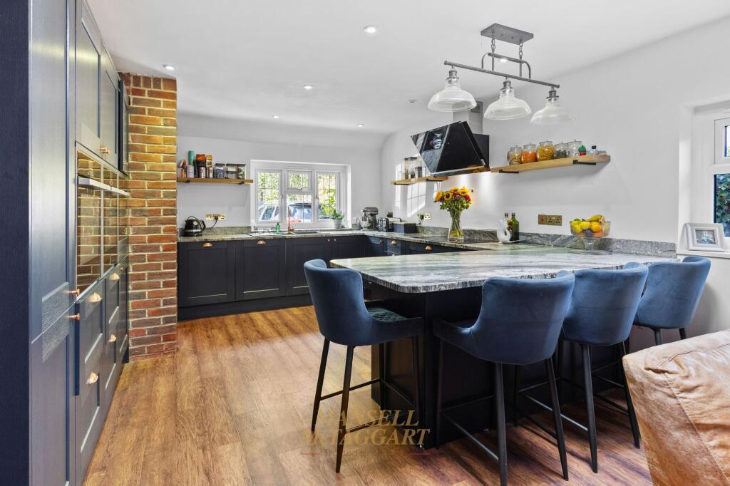 House in Redhill - View 5